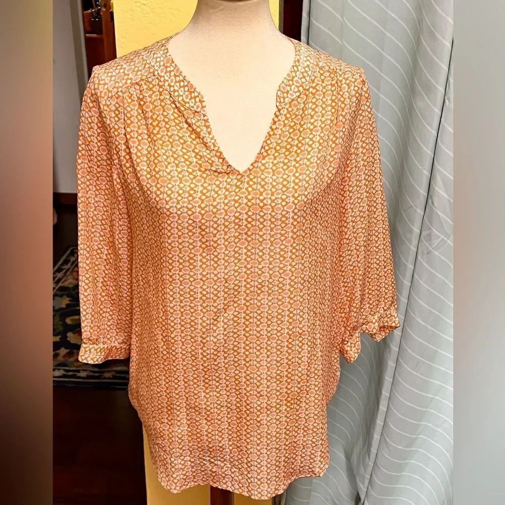 EUC Ellie Kai 3/4 Sleeve Blouse V-neck #YC14